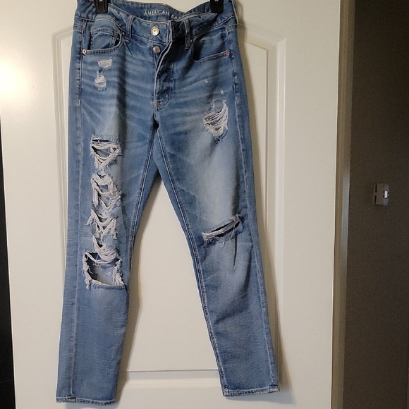 American Eagle Distressed Blue Jeans - Picture 1 of 5